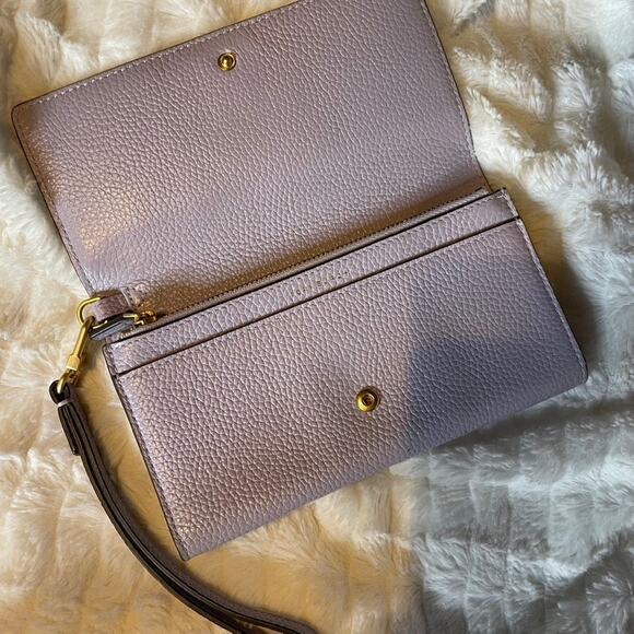 TORY BURCH “Britten” Smartphone Wallet Purple Lavender Leather‎ Cards Flap Snap - Picture 3 of 7